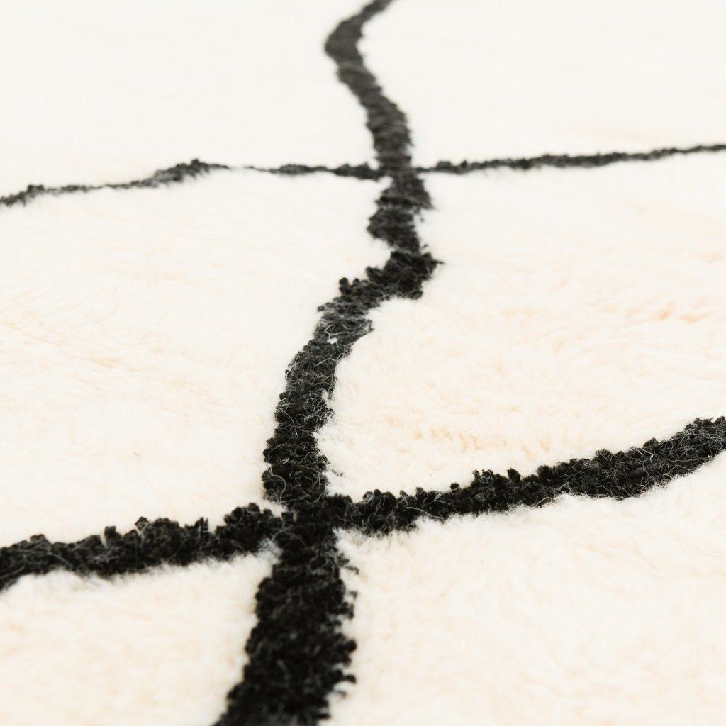 Aferdou Mrirt Moroccan Rug, Hand-Knotted Wool